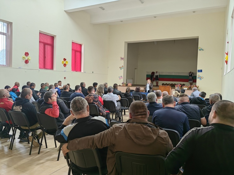 Местните жители се обединяват срещу ветроенергиен парк "Пет могили"