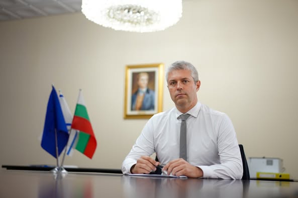 Три повредени камиона затрудниха сметоизвозването във Варна