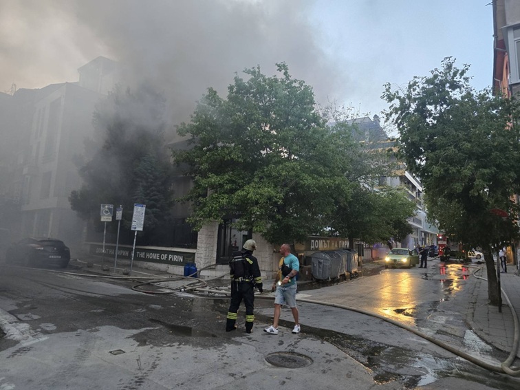 Пожар избухна в ресторант „Зелената къща“ в Благоевград по време на детски рожден ден