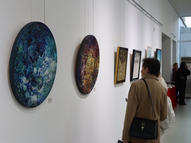 Галерията откри изложбата „Ние, жените и нашето хоби“ в навечерието на 8 март