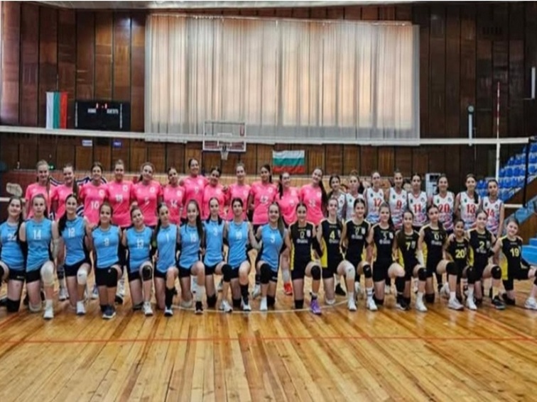 Момичетата до 14 години на волейболен клуб Олиемпиец-Плевен 4-ти в регион Хемус
