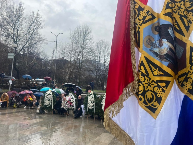 Кюстендил отбеляза официалния си празник с тържествено шествие и поклон пред паметта на освободителите