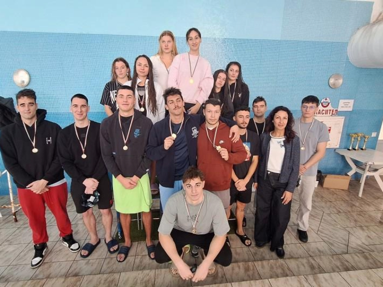 С рекорден брой участници приключи студентският турнир „Купа 8 декември“