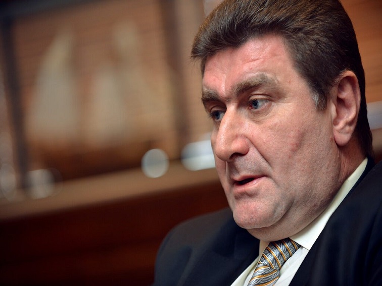 Разкритие! Вальо Златев е истинският управител на Лукойл, закусвал тайно с Бойко