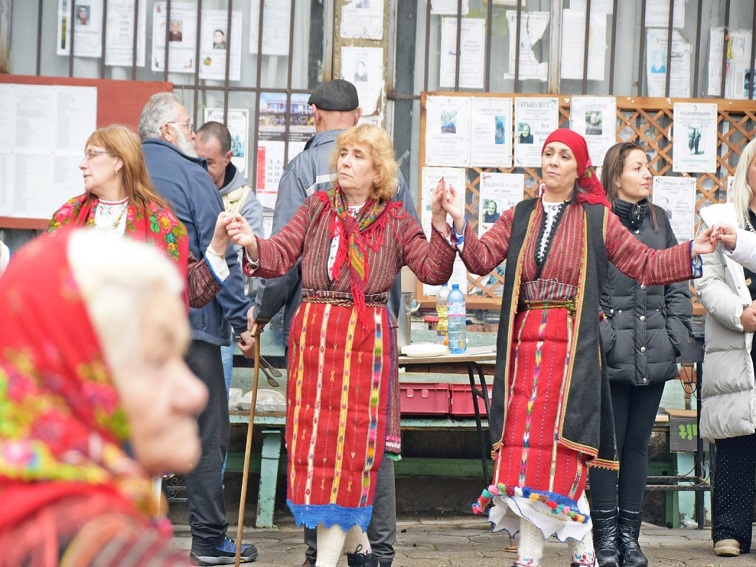 В село Пирин и тази година беше отбелязан Бабинден