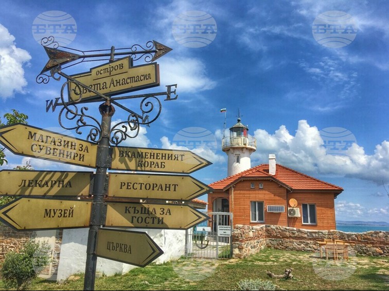 10 години остров Света Анастасия - пристан на истории, събития и преживявания!