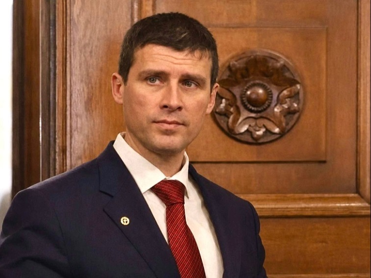 Ивелин Михайлов: Наблюдаваме една и съща система на ограбване на хората, просто сменяме лицата!