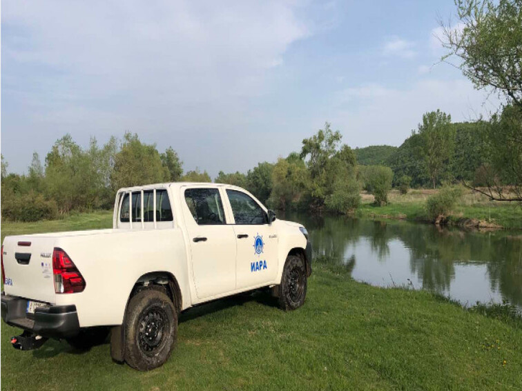 Незаконна търговия и мрежи без разрешение разкрити при проверки на ИАРА