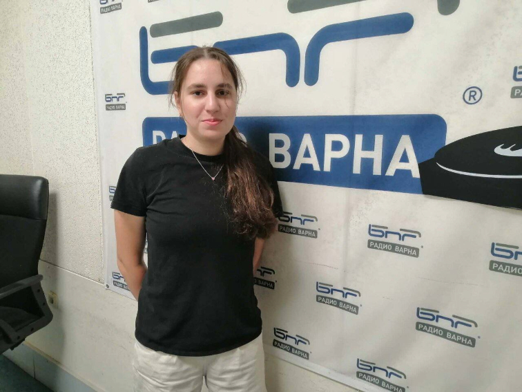 Ученичка създаде интерактивна карта за сигнали за препълнени контейнери във Варна