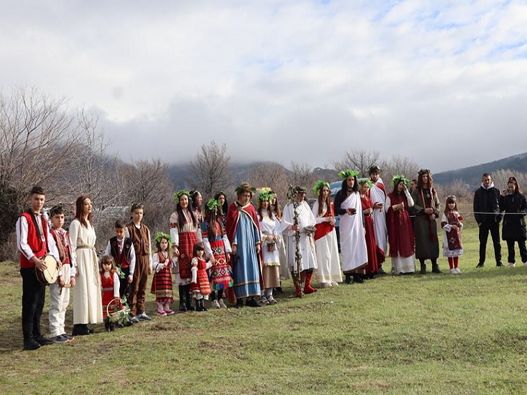 Боговете на виното за 33-и път благословиха лозята в Илинденци